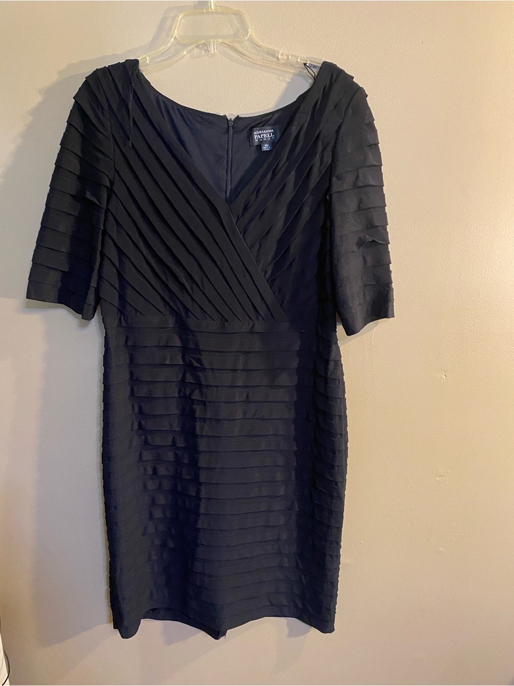 Adrianna Papell Black Pleated V-Neck Midi iDress